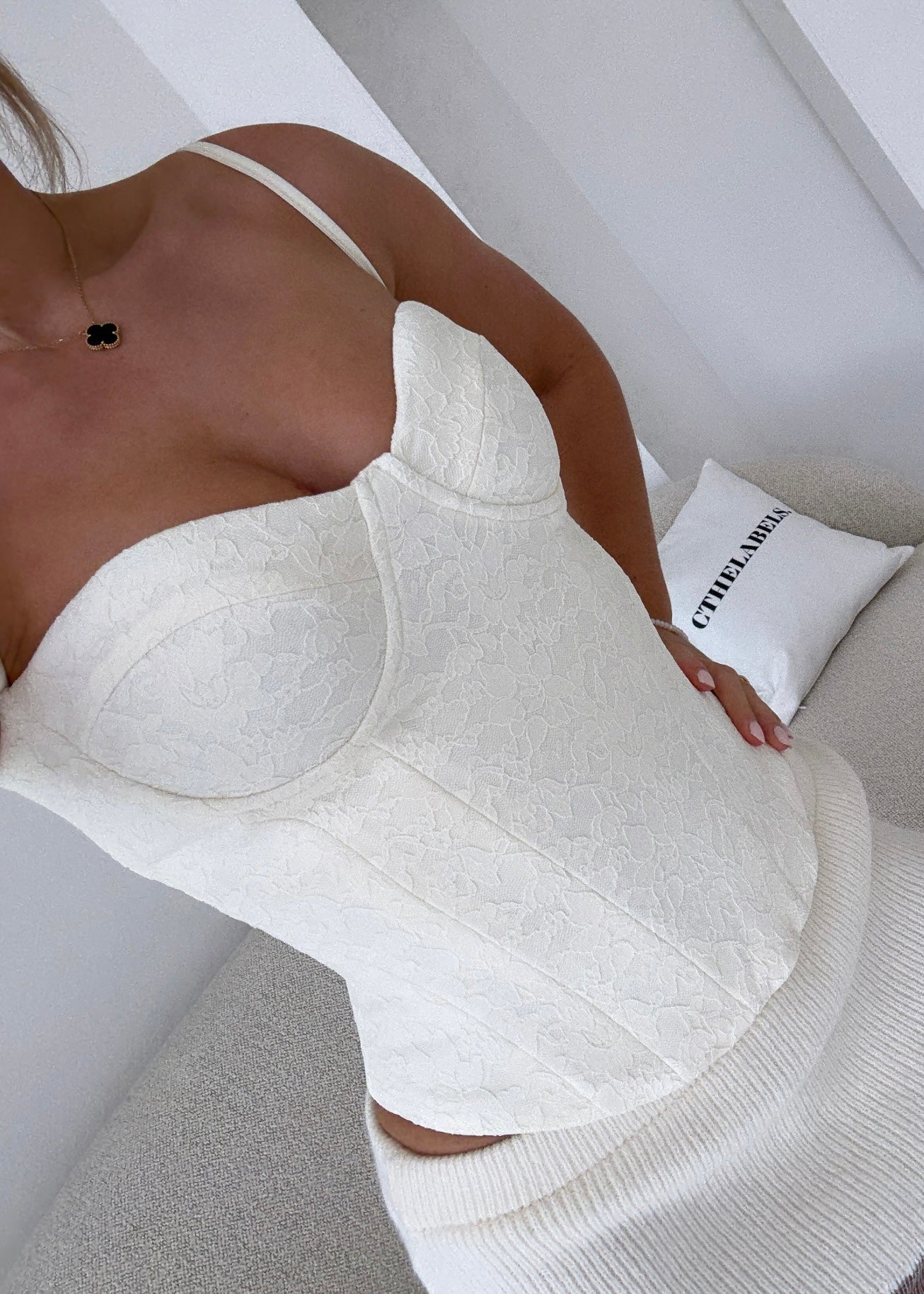 CHLOE Premium Lace Cinch Corset Off White