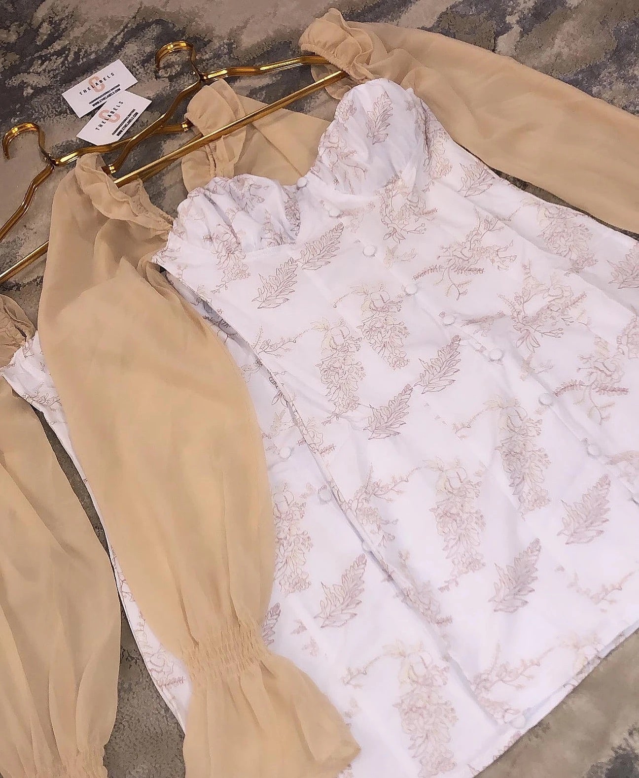 BLOSSOM Beige Elegant Mesh Sleeve Dress